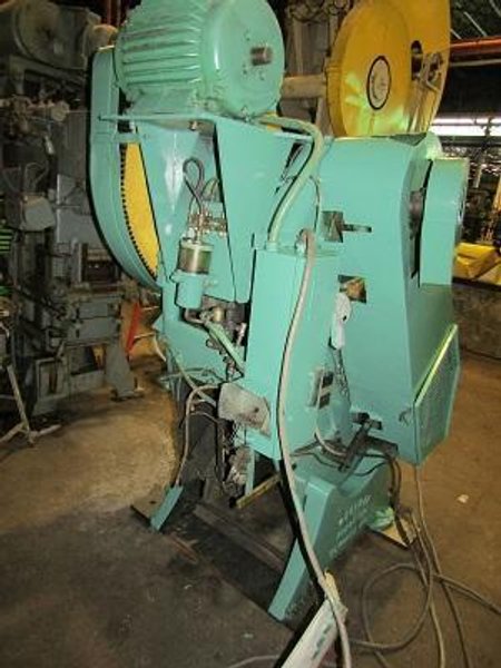 49 Ton FEDERAL #5 TRIM PRESS