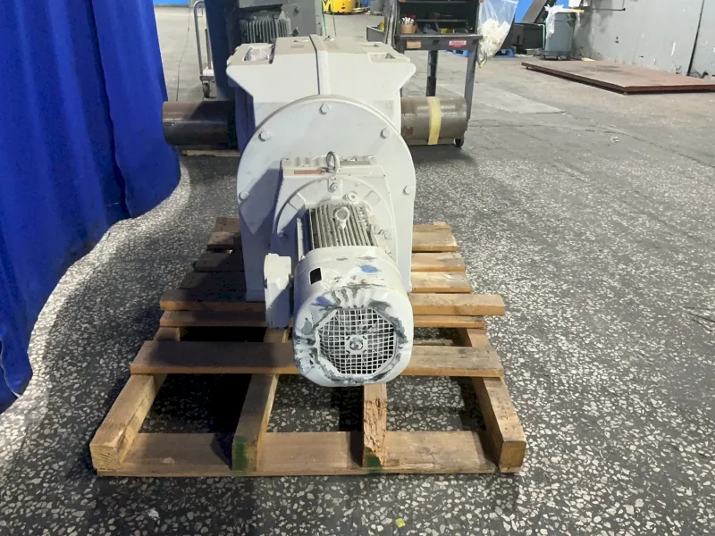 SEW-EURODRIVE 7.5 HP GEAR DRIVE