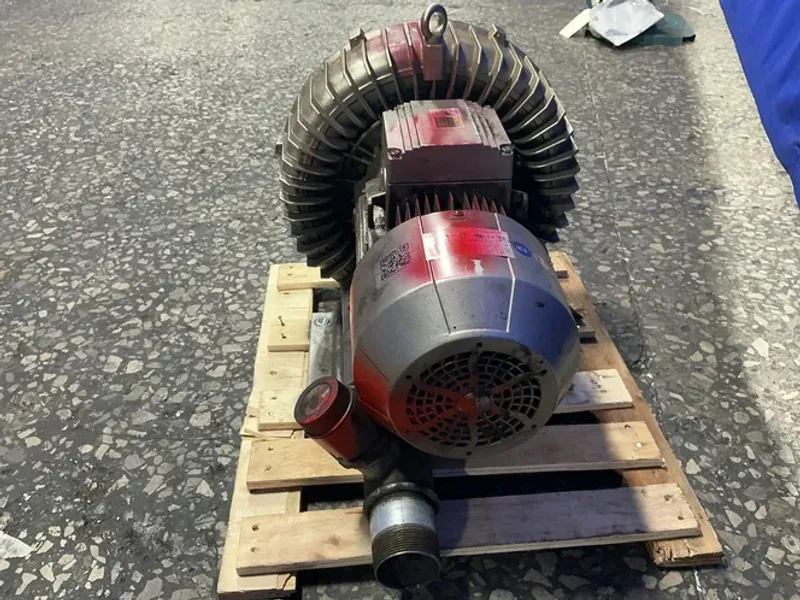 REPUBLIC 4.6/4.0 HP REGENERATIVE BLOWER  -  HRC600