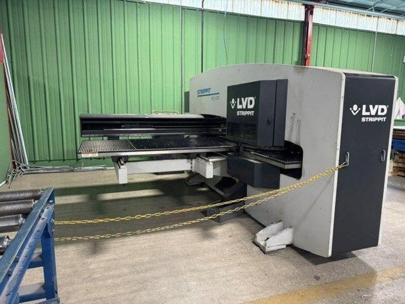 2007 LVD Strippit Model V20-1225 CNC Turret Punch