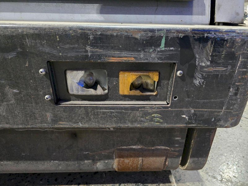 CLARKE 505-230 LP FLOOR SCRUBBER USED SLIGHT DAMAGE