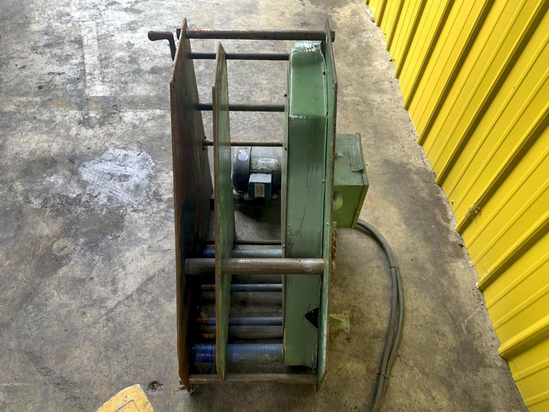 1200 LB ROWE MODEL #810 MOTORIZED COIL CRADLE UNCOILER: STOCK 15182