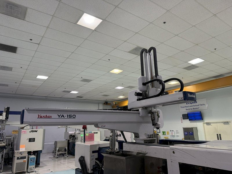 Yushin Used YA-150DL Servo Robot, 100-225 ton, yr. 2010