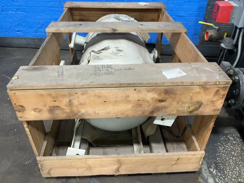 PARKER BOILER CO 5,000,000 BTU/HR INPUT, 125 PSI NATURAL GAS THERMAL LIQUID HEATER  -  HT5000