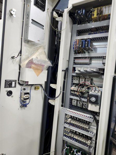 YASDA YMC 430 Ver. II 5-Axis CNC Vertical Machining Center, 40K RPM, Trunnion Table, 32 ATC, HSK-E32, Hard Milling, Fanuc 31i-B5, LOW HOURS, Year: 2017