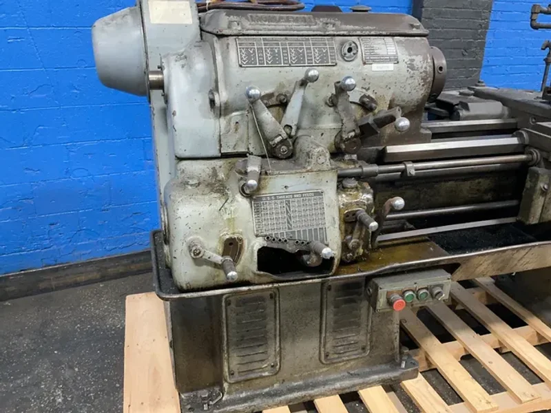 THE MONARCH MACHINE TOOL CO. 16.5”X30” LATHE  -  14”C