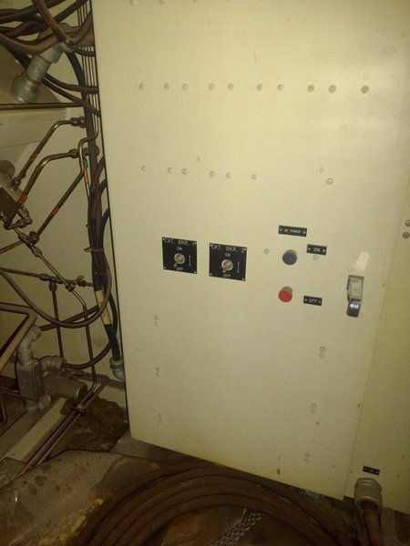 KAHN MODEL #310013 GAS REACTANT TEST CONSOLE BENCH &amp; CONTROL UNIT: STOCK #16723