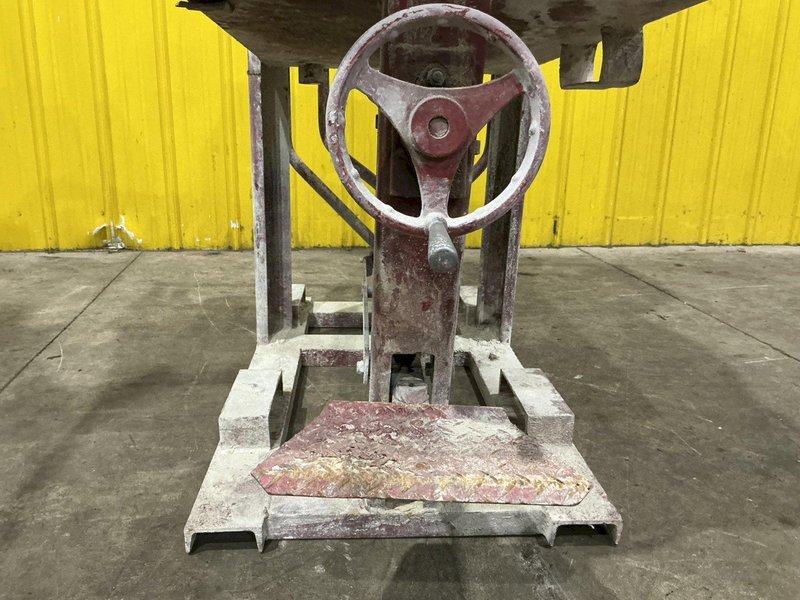 7.5 HP X 14" MK WET BRICK AND BLOCK SAW: YOBRO #25032