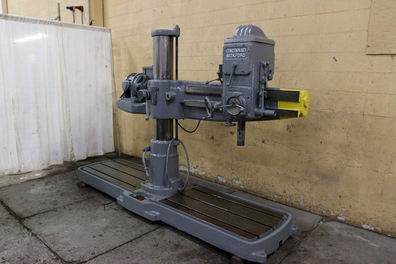 4&#039; X 9&#039; CINCINNATI DUAL BASE RADIAL DRILL: STOCK 67012