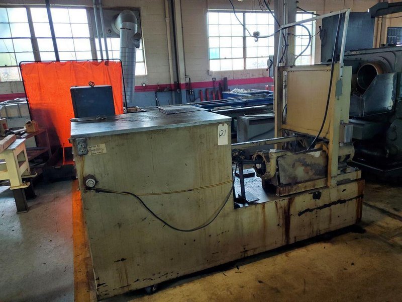 300 GALLON COOLANT TANK w/ 10 HP PUMP. STOCK # 0850323.