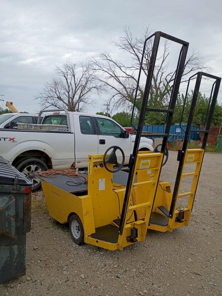 1 - PREOWNED 2015 PACK MULE SC-775-6CA Maintenance Cart - Versatile Material Handling Solution