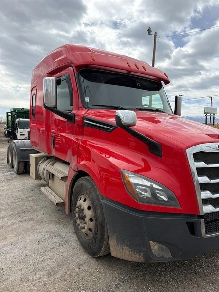 2020 Freightliner Cascadia 1FUJHHDV0LLLC1688