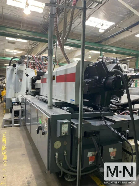1100 TON 139 OZ VAN DORN MODEL 1100-6800 CALIBER INJECTION MOLDING MACHINE MFG 2001