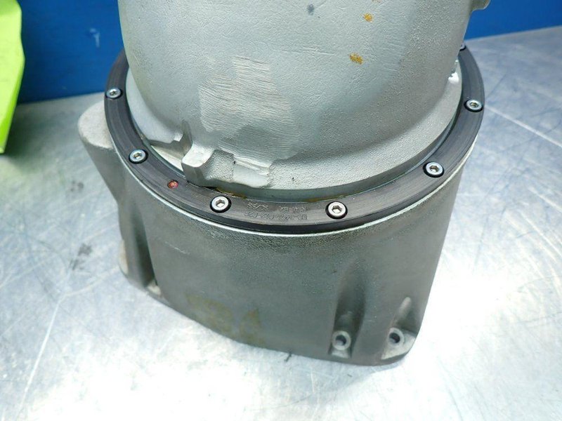 FANUC P-250 ROBOT WRIST ASSEMBLY  -  EO-5133-012-000
