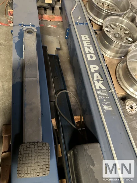 Bend Pak MX-10CX 168 Auto Lift