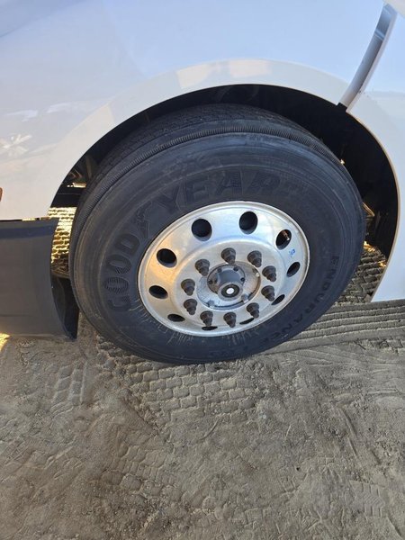 VOLVO VNL64T760 - Trucks