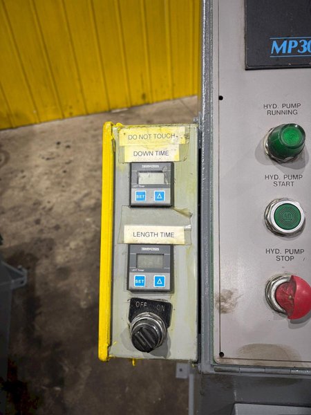 AMERICAN SERVO DRIVEN HYDRAULIC FLYING CUTOFF SHEAR WITH AMS CONTROLS: STOCK #18161