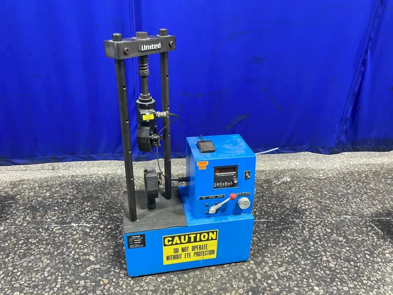 UNITED CALIBRATION CORP. 10000 LBS LIMITED SPEEDY TESTER  -  LCH-10