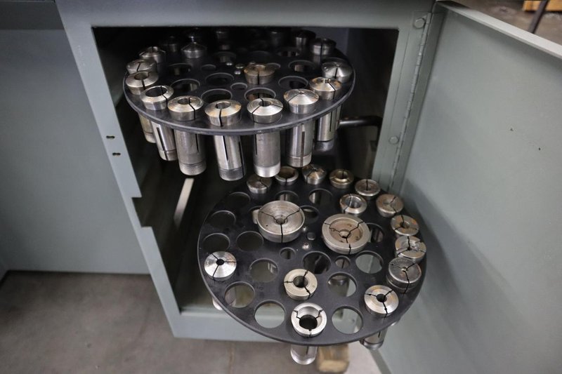 Hardinge HLV-H Toolroom Lathe, Variable Speed Spindle, Power Feeds, Threading, 5C Closer, Chucks- Auction Item