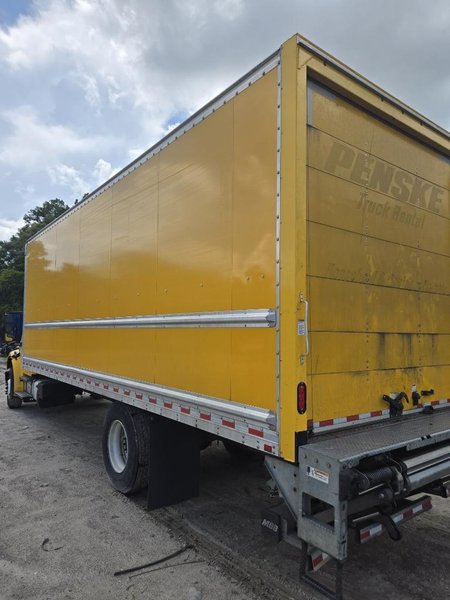2018 Freightliner M2 1FVACWFB1JHJH4959