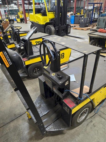 24 VOLT EZ-GO MODEL XI-640 TEXTRON CHASER/TUGGER CART #45: YOBRO #24641