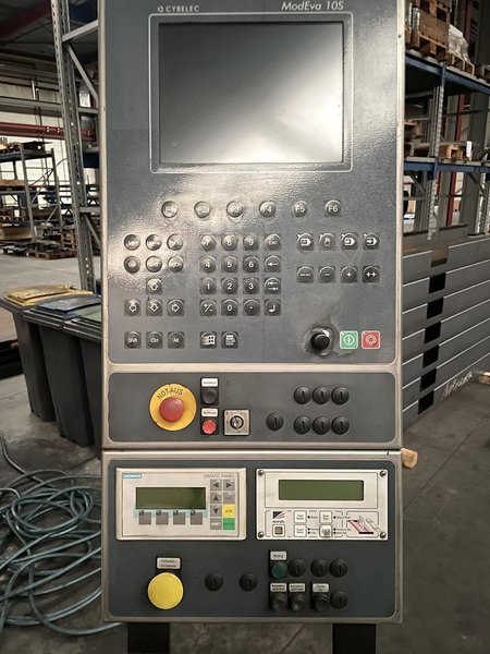 Trumpf trumabend - 230 ton x 3050 mm CNC