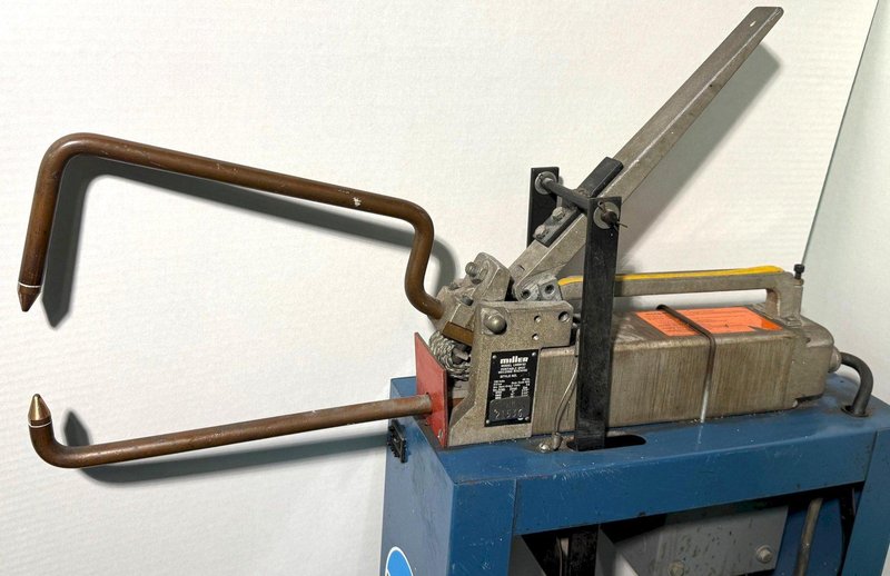 Miller Portable Spot Welder Model LMSW-52, Factory Stand