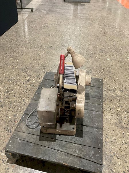 UNKNOWN ELEXTRIC SAW/GRINDER 115/230 V 1/2 HP MOTOR USED