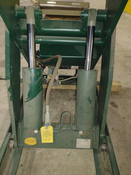 3800 LBS X 60" X 42" SOUTHWORTH MODEL #LS4-36 HYDRAULIC SCISSOR LIFT TABLE WITH ROLLER TOP, 110 VOLT: STOCK #20885