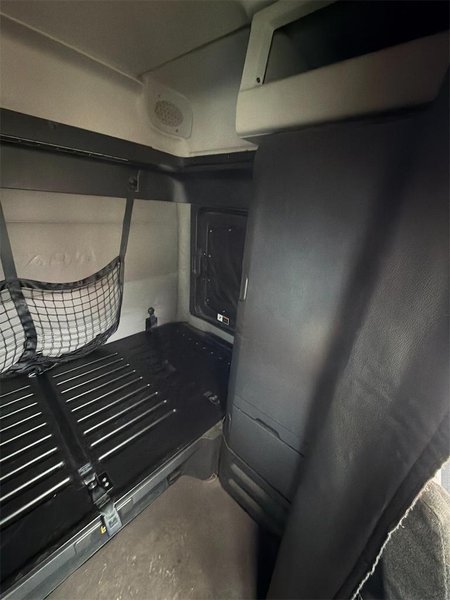 2020 Freightliner Cascadia 1FUJHHDV0LLLC1688