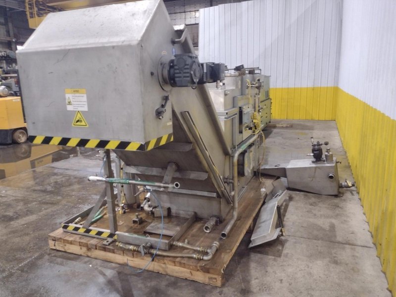 CRYSTAL FILTRATION CONTINUOUS FILTER COOLANT SYSTEM, WITH DRAG-OUT CONVEYOR : YOBRO #25069