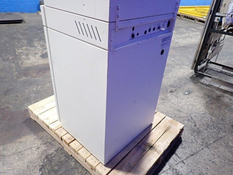 THERMO ELECTRON CORPORATION WATER JACKETED INCUBATOR  -  3110
