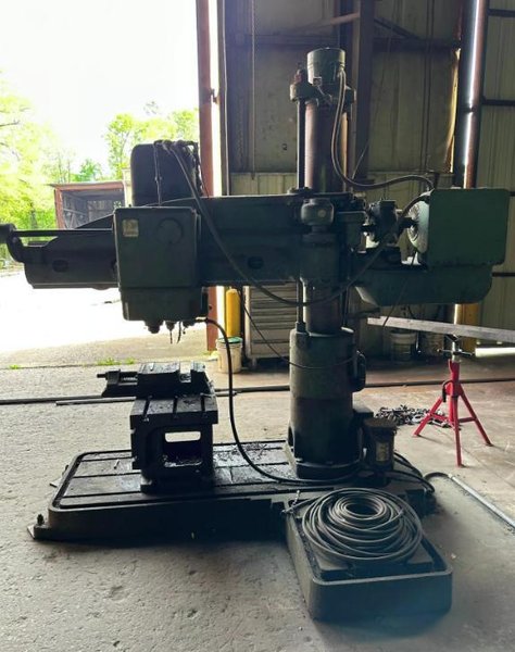 CARLTON 1A RADIAL ARM DRILL. STOCK # 0537526