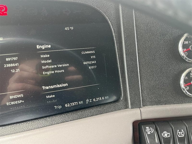 2023 Peterbilt 389 1XPXD49X1PD891797