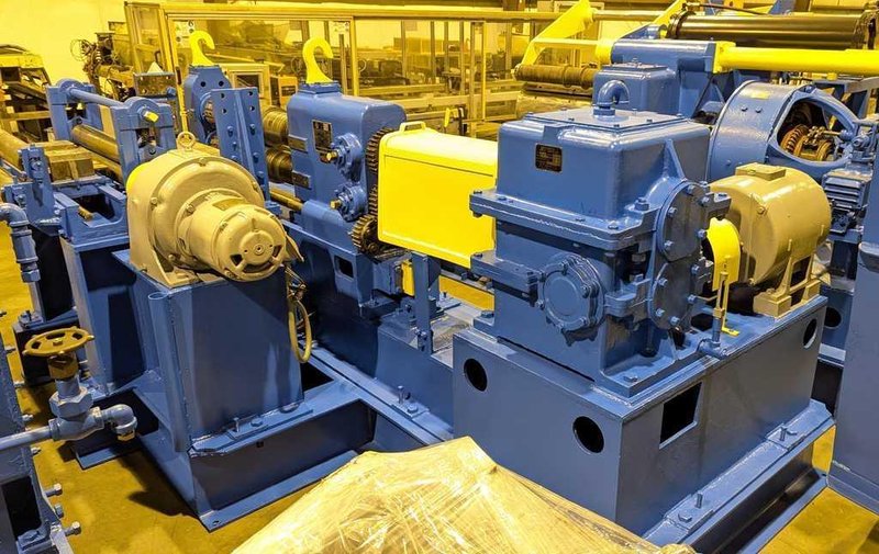 32" x 5.00" x 10,000# Stamco Slitting Line