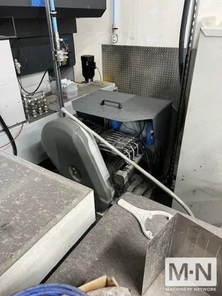 FLOW MACH 200 1313 PIVOT 5-AXIS CNC WATERJET, 2019