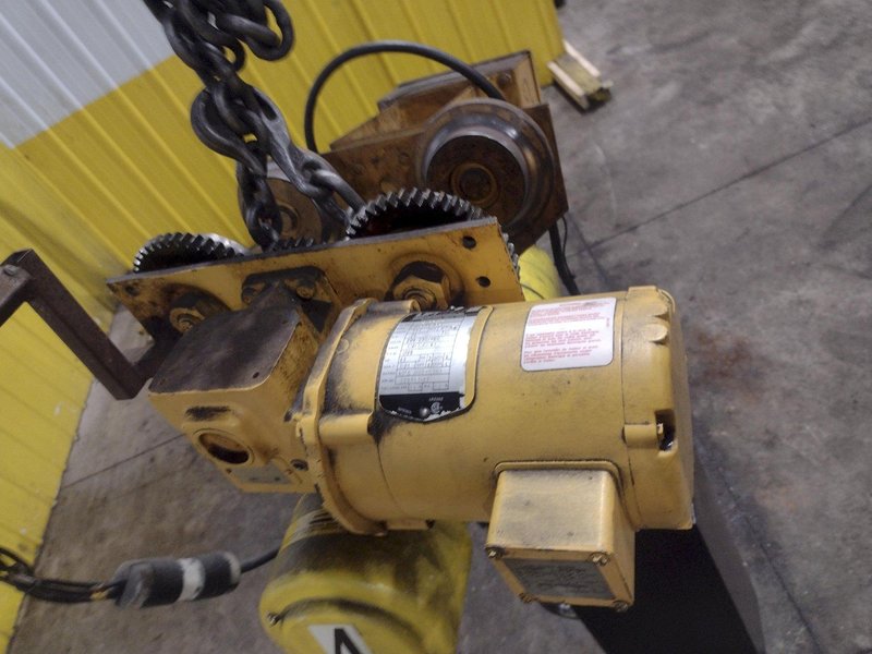 2 TON BUDGIT ELECTRIC CRANE HOIST: YOBRO #24609