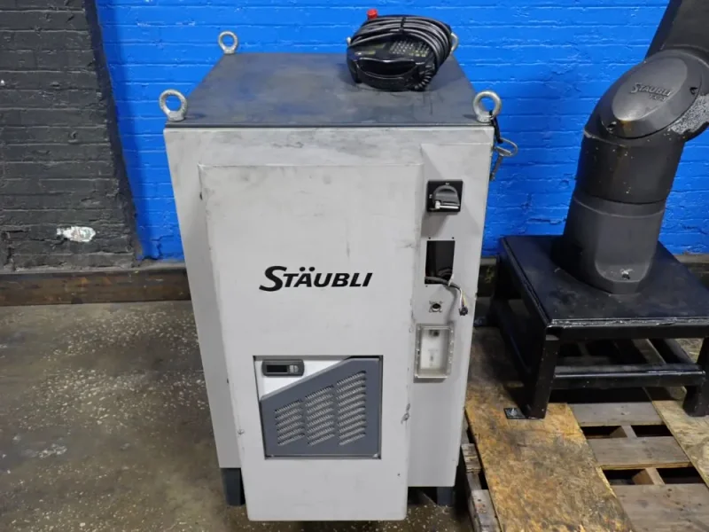 STAUBLI ROBOT  -  TX90XL