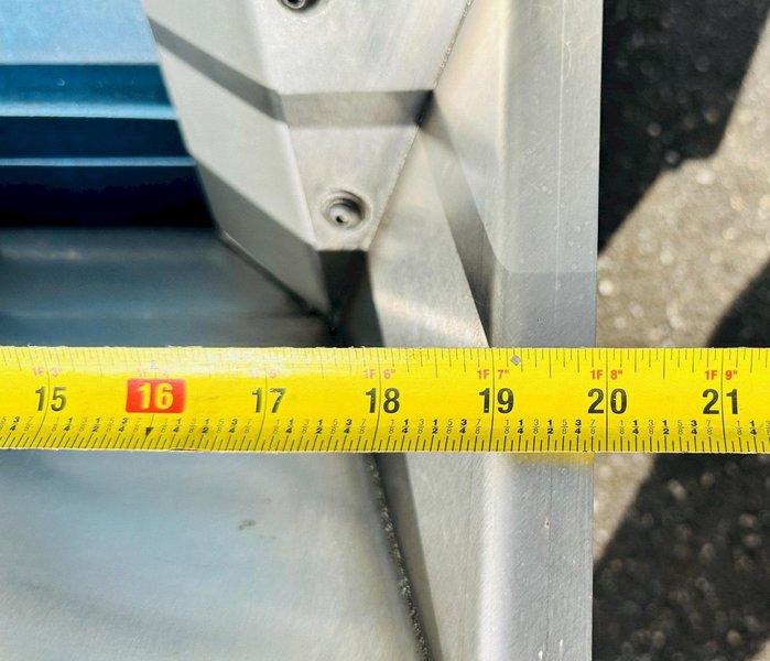 EMI Plastics Equipment  |  EAC12 - 48 - 40  |  12” x 48" Incline Belt Conveyor