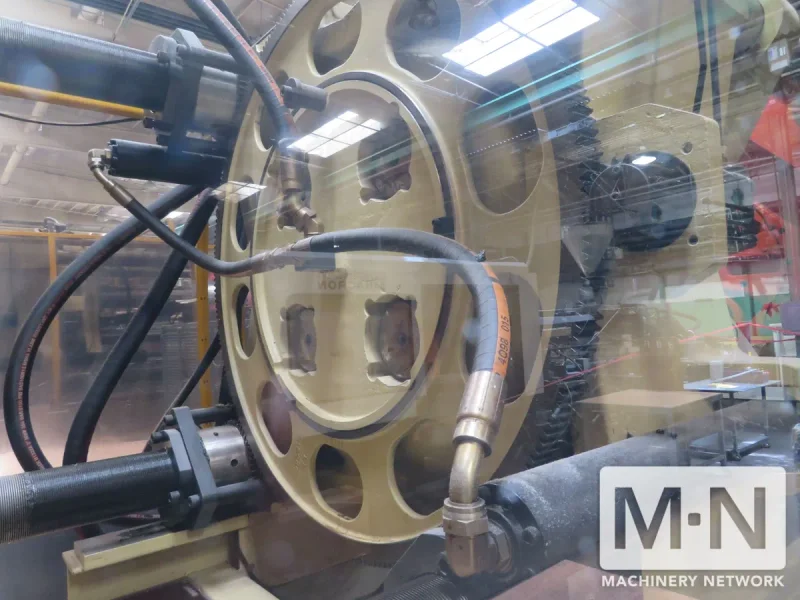 825 TON 132 OZ  HUSKY MODEL GL750GENRS120/100 INJECTION MOLDING MACHINE  MFG 1999