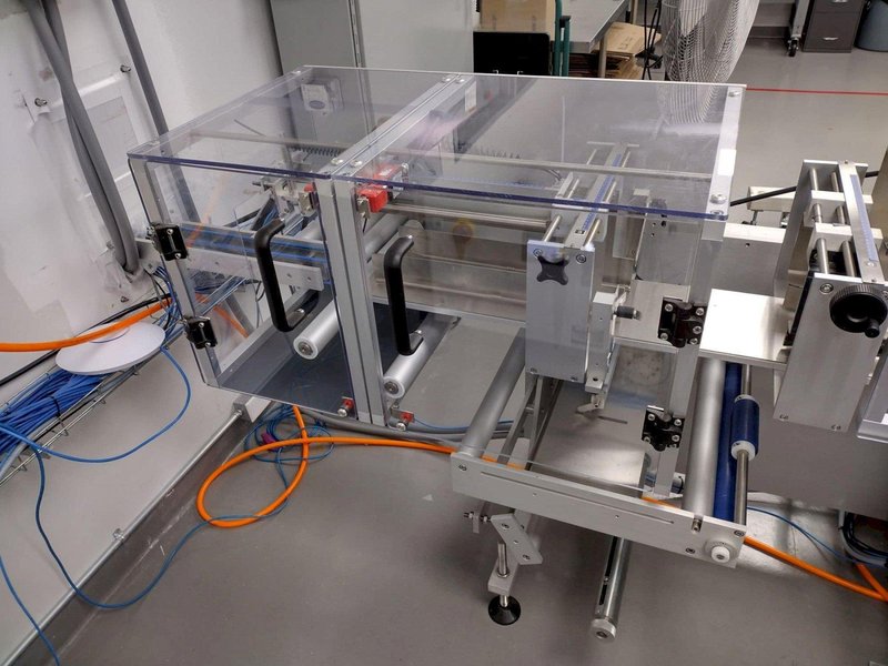 FDA Packaging Machinery – Flexwrap Right Angle Horizontal Form Fill and Seal Machine (2020 Model)