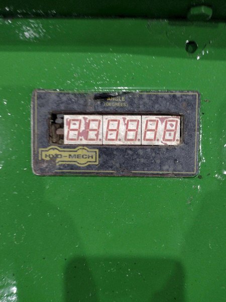 18" X 20" HYD-MECH MODEL V18 SERIES II VERTICAL BAND SAW: STOCK #24965