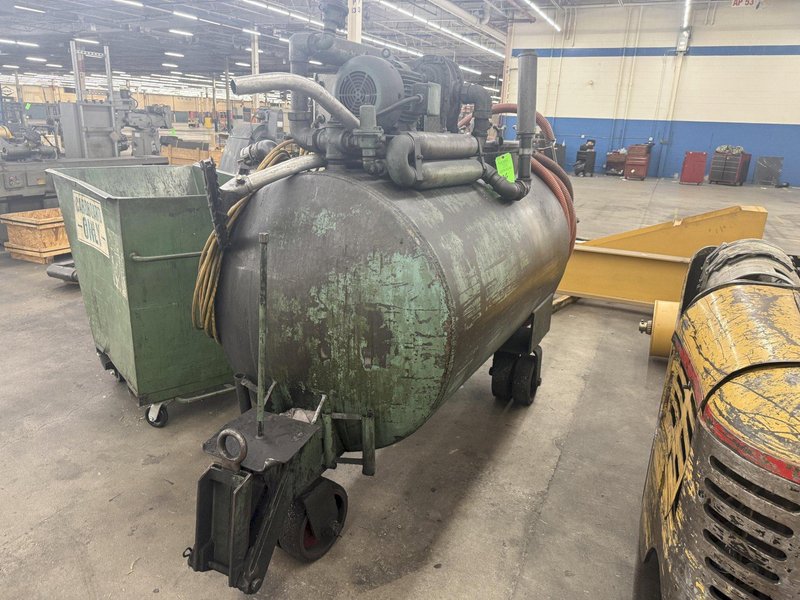 PORTABLE OIL PUMP CART W/ TANK: YOBRO #25282