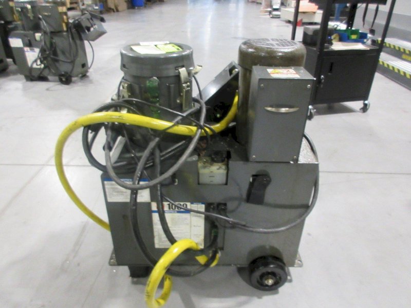 Haas HPC 1000 Portable High Pressure Coolant Unit for Lathes **See Note in Pics**- Auction Item