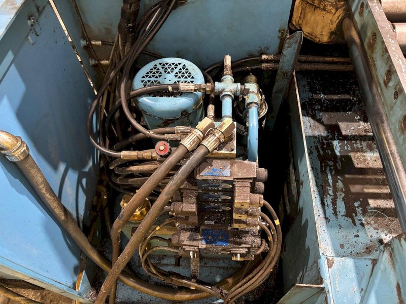 13&quot; X 13&quot; DOALL MODEL #C-3300NC FULLY AUTOMATIC HORIZONTAL BANDSAW: YOBRO #24442