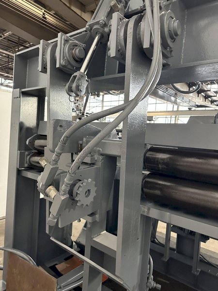 72&quot; x .250&quot; PAXSON HYDRAULIC PEELER TABLE WITH TENSION STAND. STOCK # 0106123