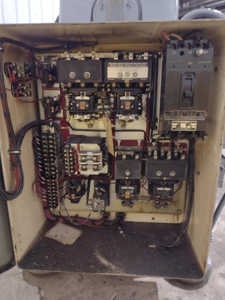 15 HP KEARNEY &amp; TRECKER MODEL #4CH VERTICAL MILL: STOCK #22776