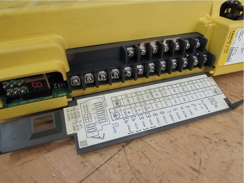 Used Fanuc A06B-6090-H004 Alpha Series AC Servo Amplifier Module