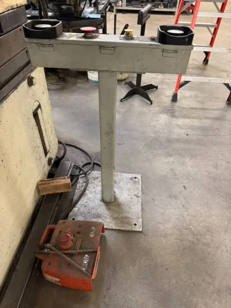 USED PACIFIC JENESIS SERIES I J-100-10 10' X 100 TON SINGLE AXIS CNC HYDRAULIC PRESS BRAKE