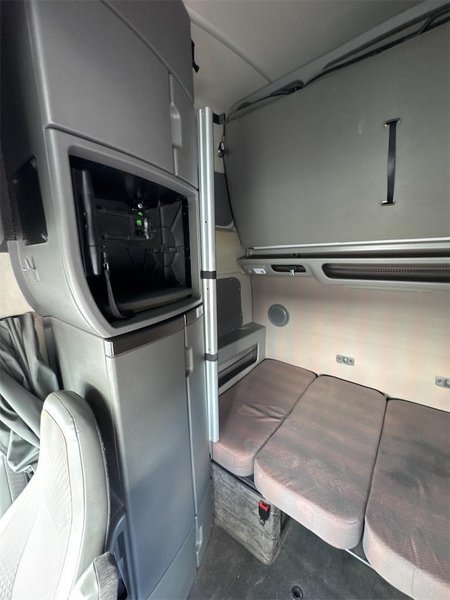 2024 Volvo VNL64T860 4V4NC9EHXRN656677